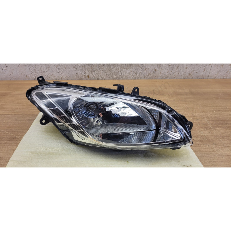 Optique de phare gauche Peugeot Metropolis