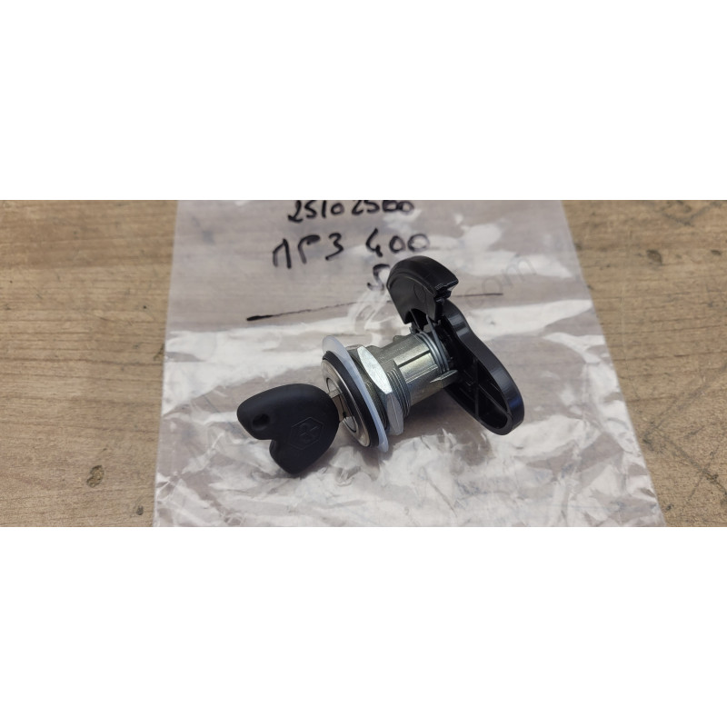 Serrure Top-case 52L PIAGGIO MP3 RST 400-530 HPE