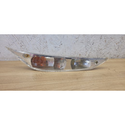 Clignotant avant droit...