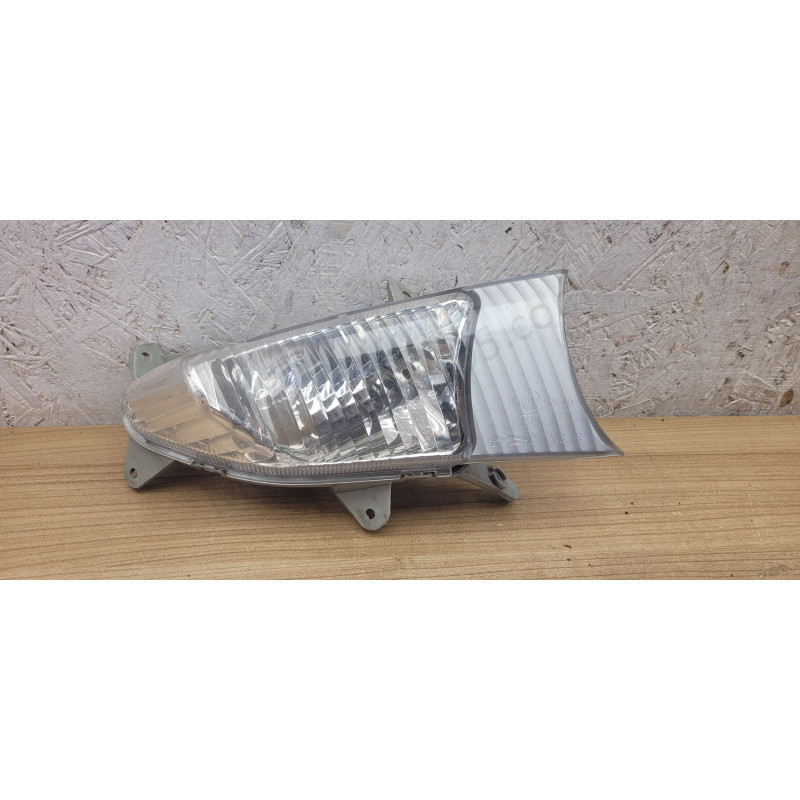 Clignotant avant droit Suzuki Burgman 125 IE