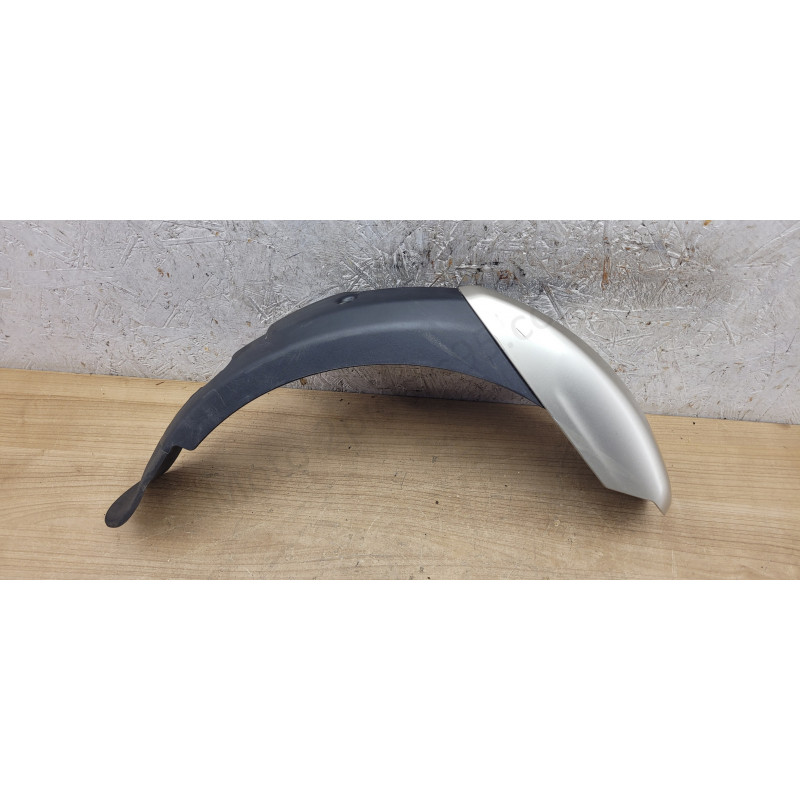 Garde boue droit Piaggio MP3 HPE 300 310 400 530
