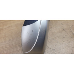 Garde boue gauche Piaggio MP3 HPE 300 310 400 530