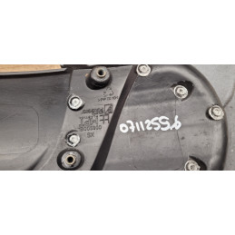 Garde boue gauche Piaggio MP3 HPE 300 310 400 530