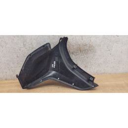 Passage de roue avant gauche Piaggio Mp3 400 530