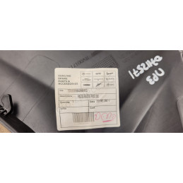 Passage de roue avant droit Piaggio Mp3 400 530