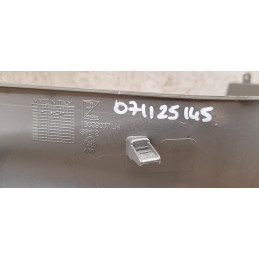 Habillage marche pied gauche Piaggio Mp3 400 530