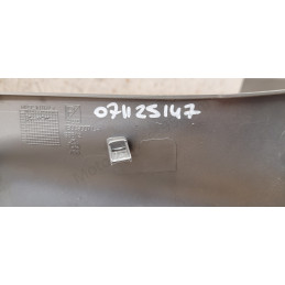 Habillage marche pied gauche Piaggio Mp3 400 530