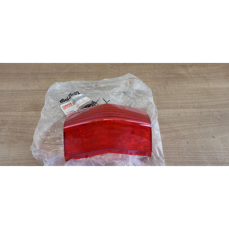 Cabochon feu arrière MBK Flame X 125  De 2004