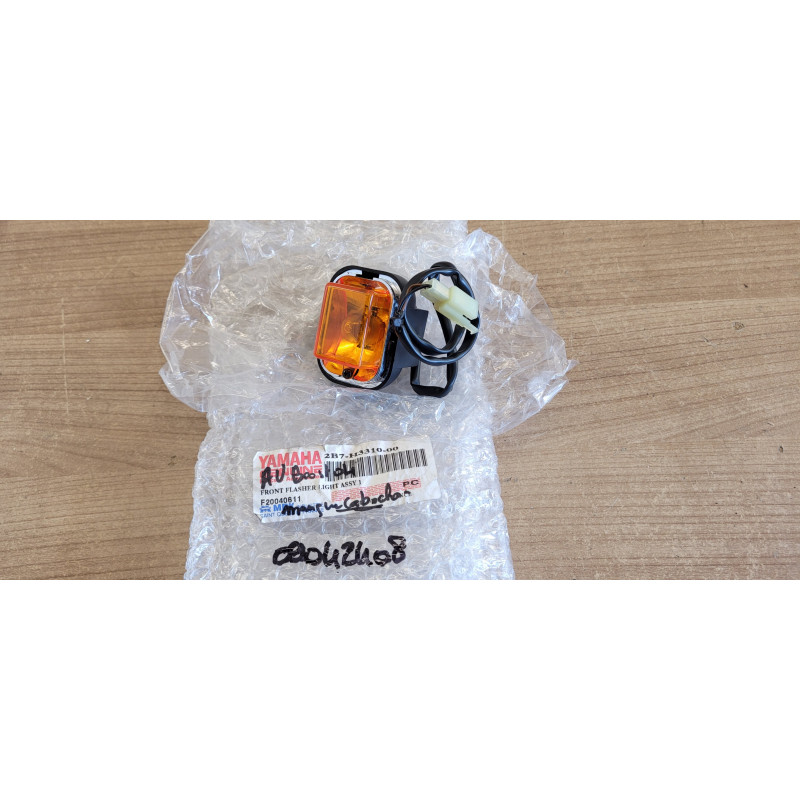 Clignotant avant Yamaha BWs MBK Booster 50