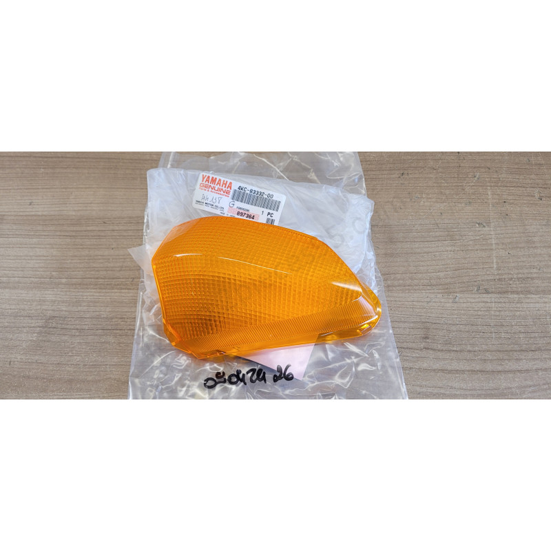 Cabochon arrière gauche Yamaha Cygnus MBK Flame R 125