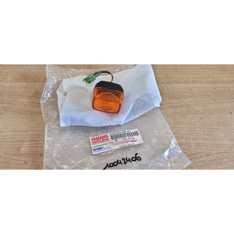 Clignotant arrière gauche MBK Stunt 50  De 2000 à 2005