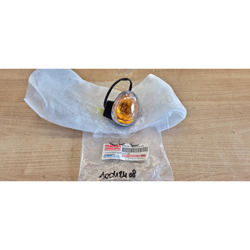 Clignotant avant gauche Yamaha BWS MBK Booster 50