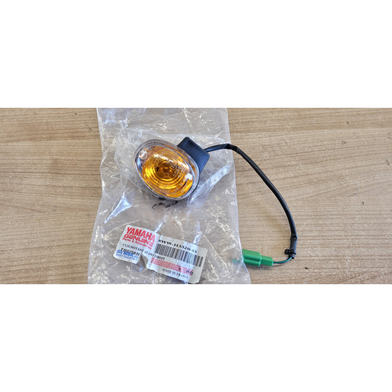 Clignotant avant droit Yamaha BWS MBK Booster 50