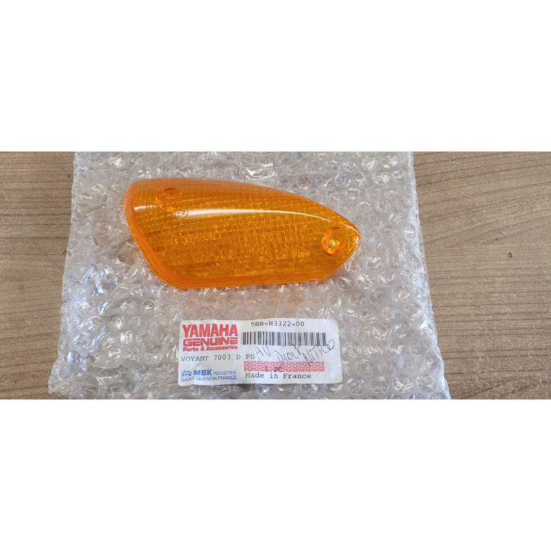 Cabochon avant droit Yamaha Aerox 50  De 1997 à 1998