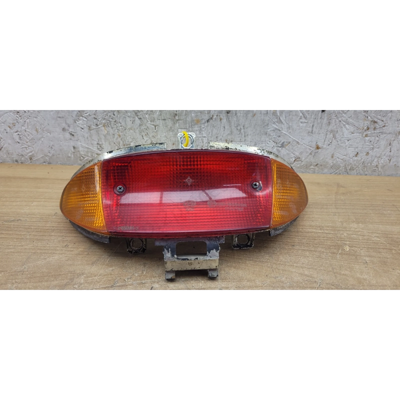 Feu arrière Peugeot 50 Zenith Buxy Speedake