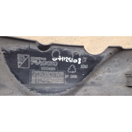 Garde boue gauche Piaggio MP3 250 300 400 500
