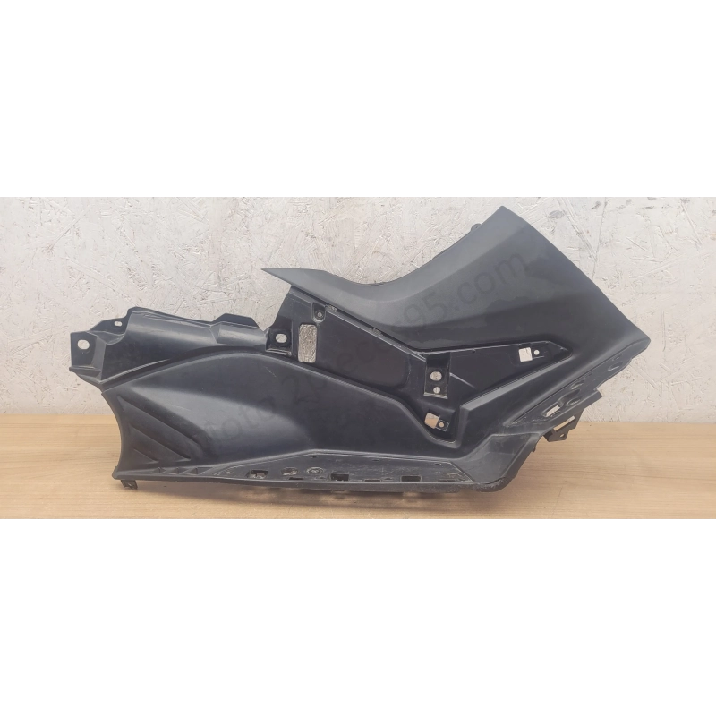 Marche pied droit Yamaha 530 Tmax