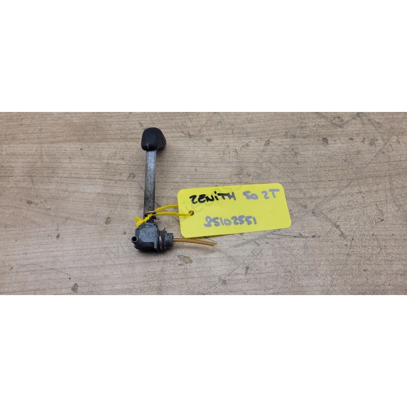 Robinet essence Peugeot 50 Zenith Buxy Speedake