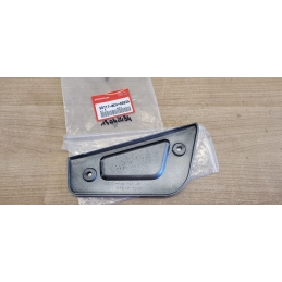 Couvercle inférieur de repose-pied arrière droit Honda Gold-Wing 1800   De 2001 à 2011