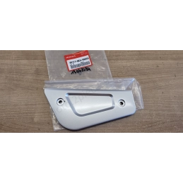 Couvercle inférieur de repose-pied arrière droit Honda Gold-Wing 1800   De 2001 à 2011