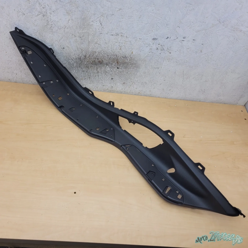 Marche pied gauche Piaggio X10