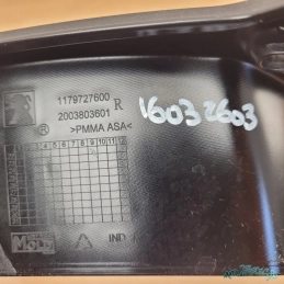 Carénage plastique avant droit Peugeot XP400