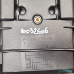 Coffre dessous selle Peugeot XP400