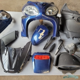 Lots Kit carénage carrosserie Habillage Piaggio X9