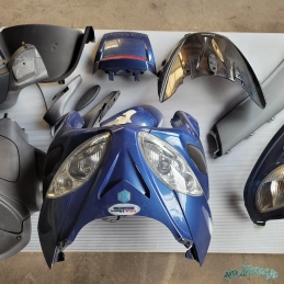 Lots Kit carénage carrosserie Habillage Piaggio X9