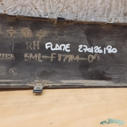 Bas de caisse sabot de marche pied droit Yamaha MBK XC Cygnus Flame X 125  De 2004 à 2006