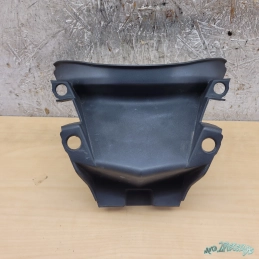 Carénage derrière grille avant Peugeot citystar