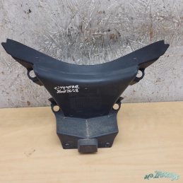 Carénage derrière grille avant Peugeot citystar