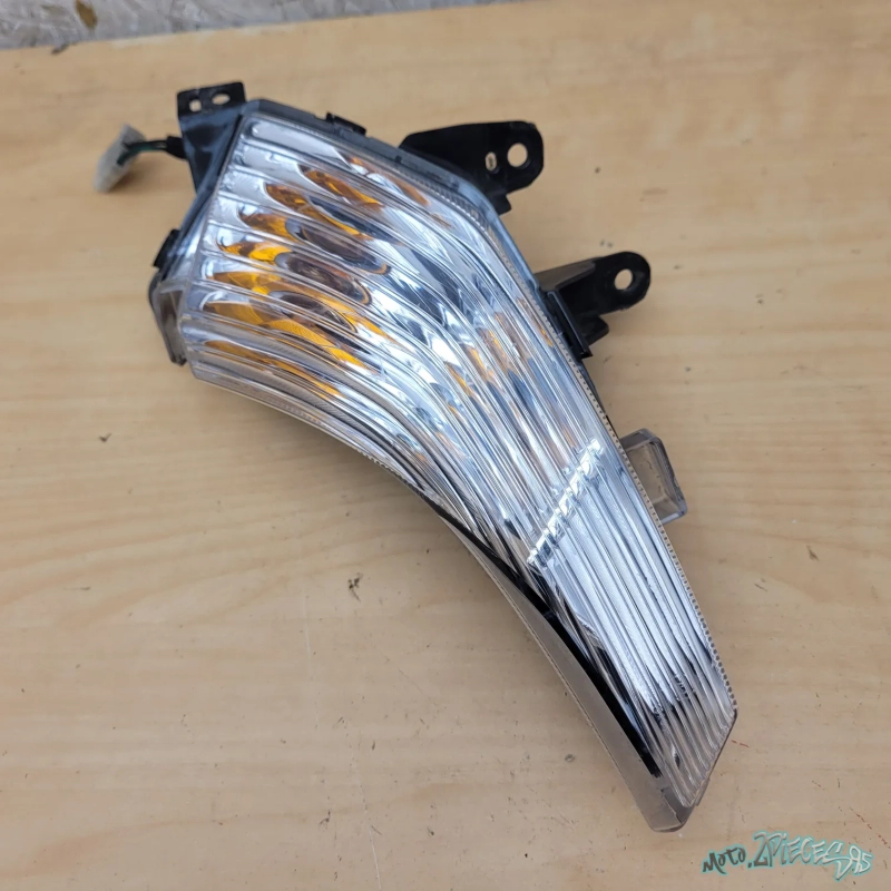 Clignotant avant droit Yamaha TMAX 530