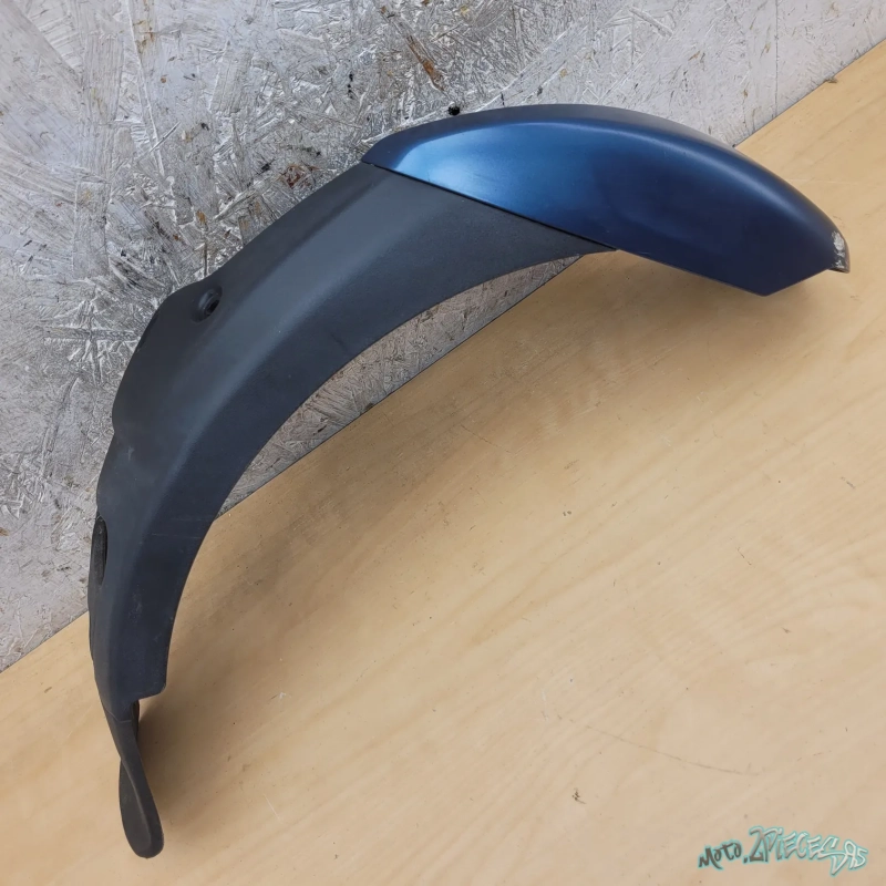 Garde boue droit Piaggio MP3 HPE 300 310 400 530