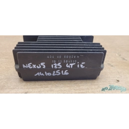 Régulateur Piaggio Vespa 434 40 6002 VN