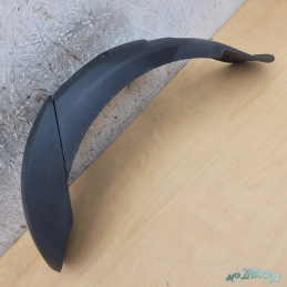 Garde boue gauche Piaggio MP3 HPE 300 310 400 530