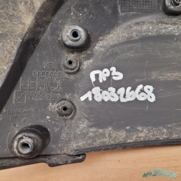 Garde boue gauche Piaggio MP3 HPE 300 310 400 530