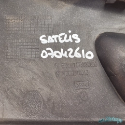 Sabot bas de caisse gauche Peugeot Satelis