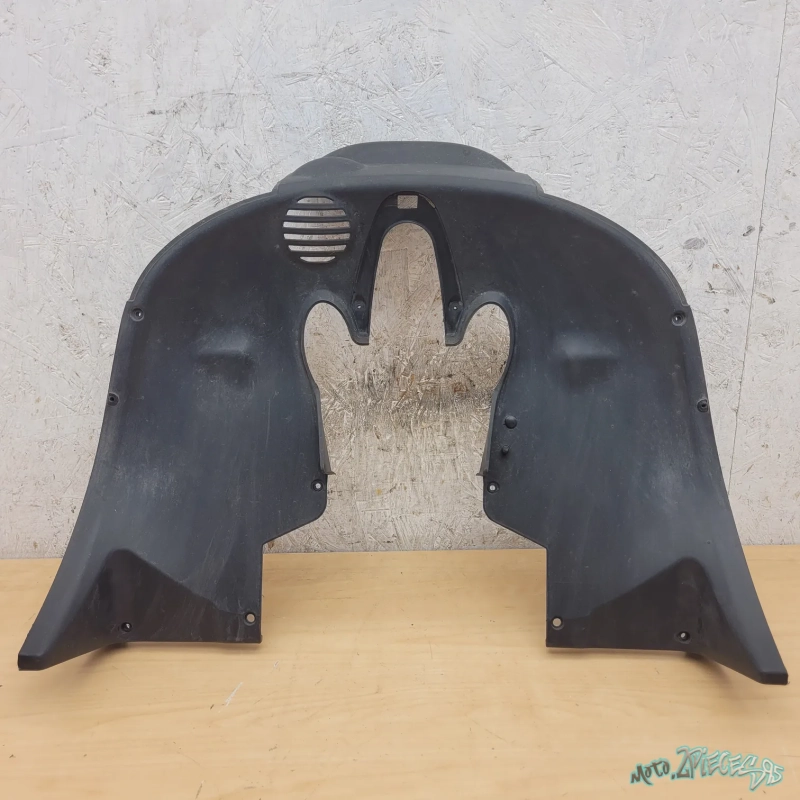 Plastique passage de roue Piaggio MP3