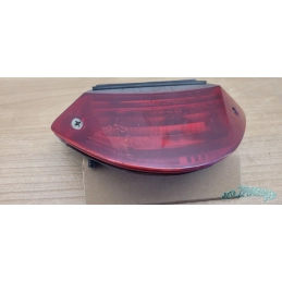 Feu arrière Honda Hornet 600     De 2004 à 2006