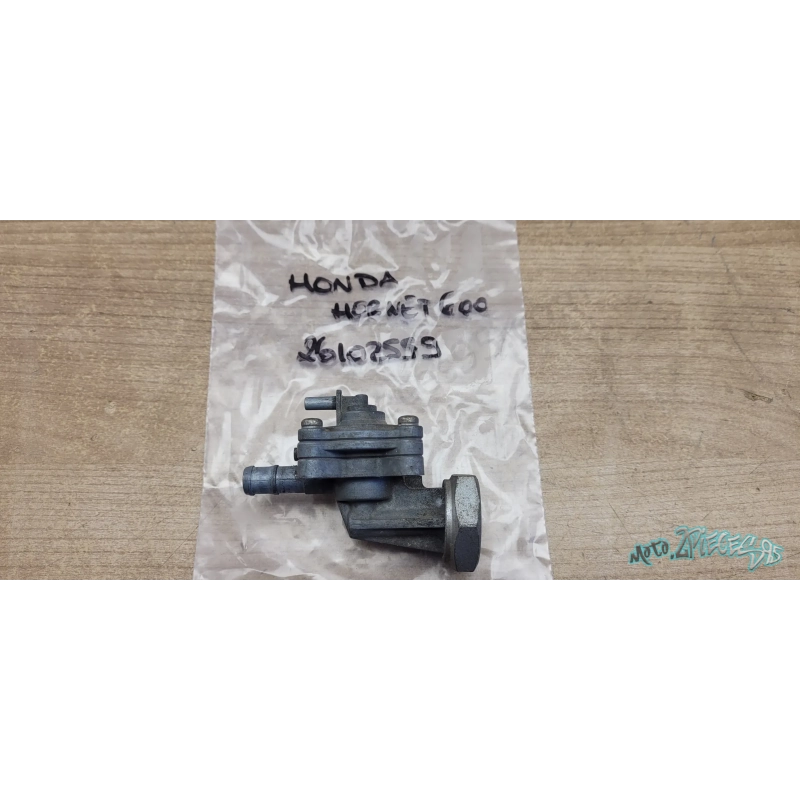 Robinet dépression Honda Hornet 600
