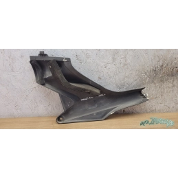 Carénage dessous de selle droit Honda Hornet 600  De 2004 à 2006