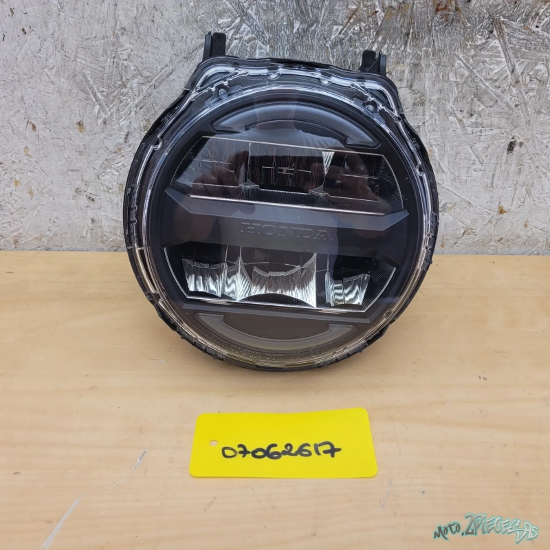 Optique phare Honda CB 125 R / CBF 300 / CBF 300 R / CB 300 R   2019 à 2025