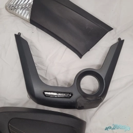 Lots Kit carénage carrosserie Habillage Yamaha X-max 125 250 MOMO DESIGN - De 2010 à 2013