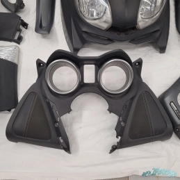 Lots Kit carénage carrosserie Habillage Yamaha X-max 125 250 MOMO DESIGN - De 2010 à 2013