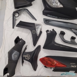 Lots Kit carénage carrosserie Habillage Yamaha X-max 125 250 MOMO DESIGN - De 2010 à 2013