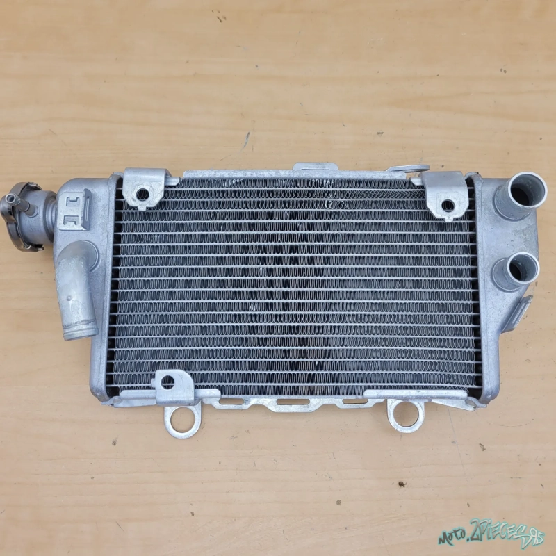 Radiateur droit Honda Africa Twin CRF 1000 L  De 2016 à 2019