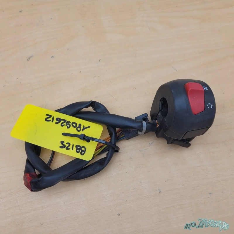 Commodo droit Suzuki Burgman 125 injection   De 2007 à 2013