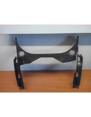 Entourage réservoir dessous selle Yamaha 500 T Max Entourage réservoir dessous selle Yamaha 500 T Max